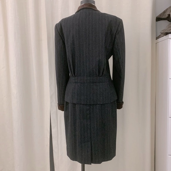Ralph Lauren Blue Label 100% Wool Pinstripe Suit size 12 - Picture 5 of 17